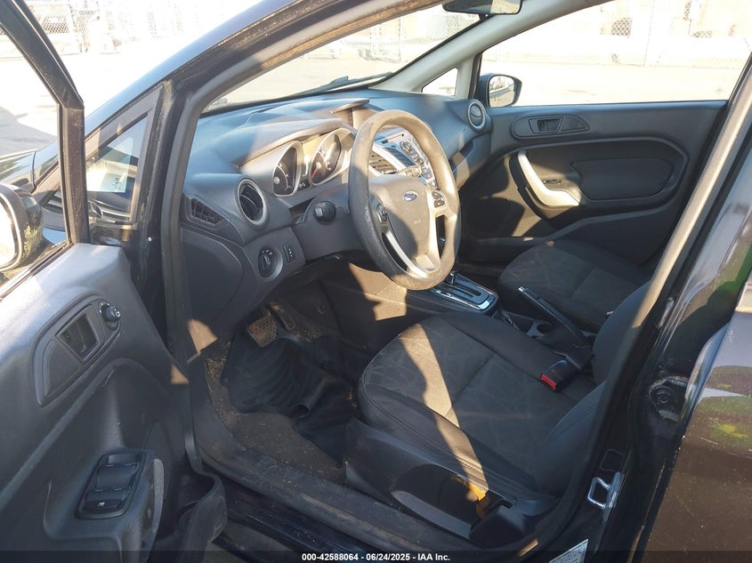 2011 FORD FIESTA VIN: 3FADP4EJ2BM233373
