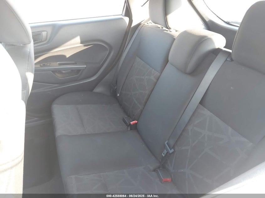 2011 FORD FIESTA VIN: 3FADP4EJ2BM233373