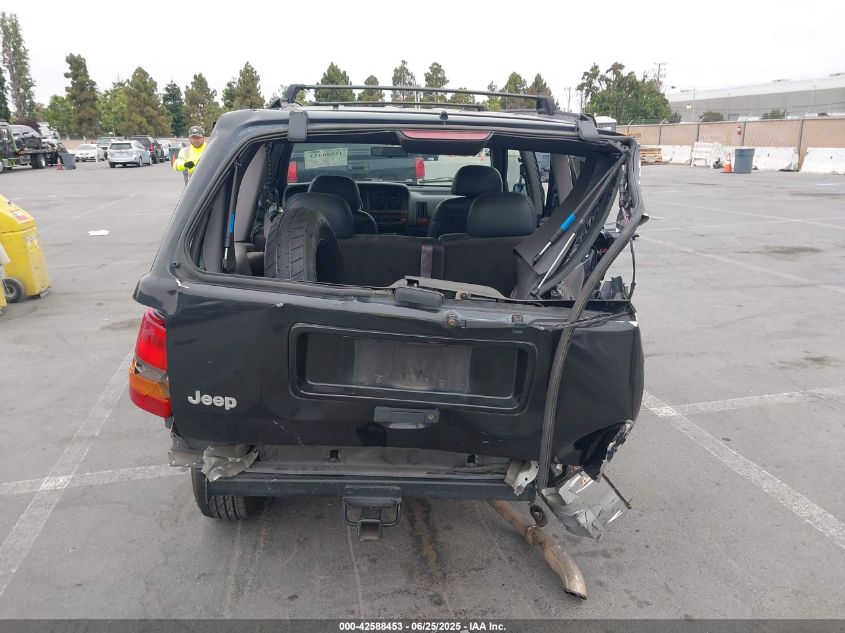 1998 Jeep Grand Cherokee Laredo VIN: 1J4GZ58S2WC370715 Lot: 42588453