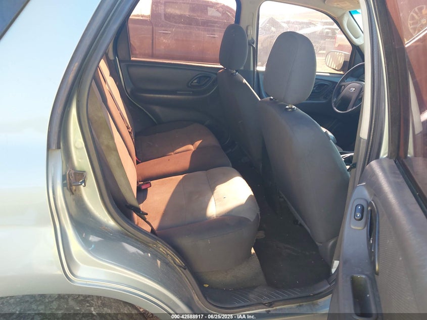 2007 FORD ESCAPE VIN: 1FMCU02ZX7KA92581