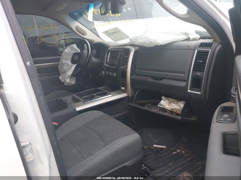 2015 RAM 1500 SLT - 1C6RR7LT3FS673073