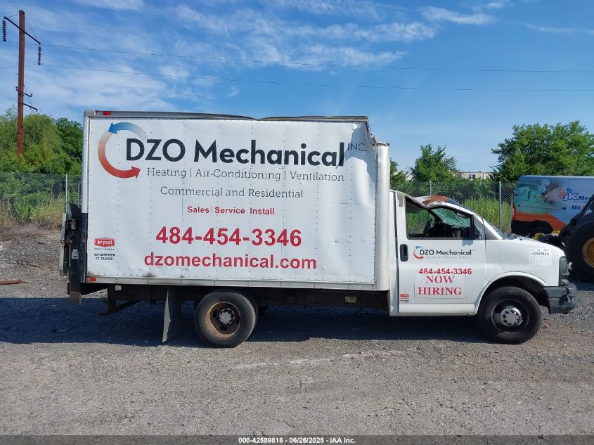 2008 Chevrolet Express Cutaway Work Van VIN: 1GBJG31C881117054 Lot: 42589816