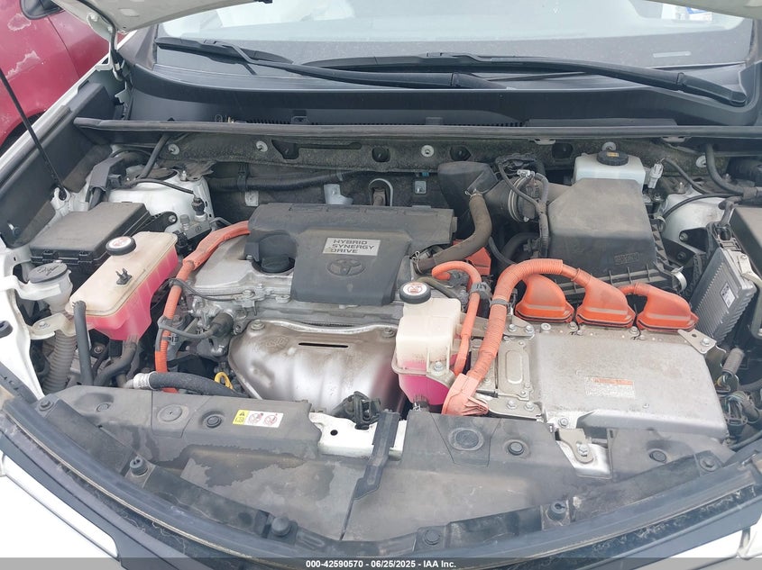 2018 TOYOTA RAV4 HYBRID LE - JTMRJREV1JD233795
