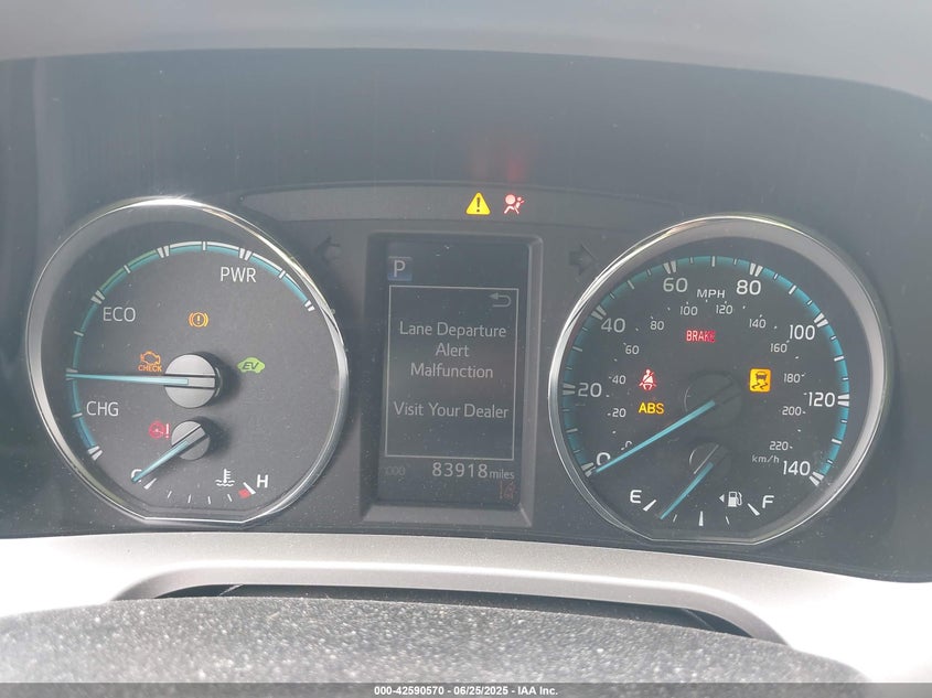 2018 TOYOTA RAV4 HYBRID LE - JTMRJREV1JD233795