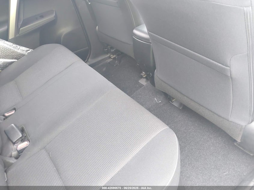 2018 TOYOTA RAV4 HYBRID LE - JTMRJREV1JD233795