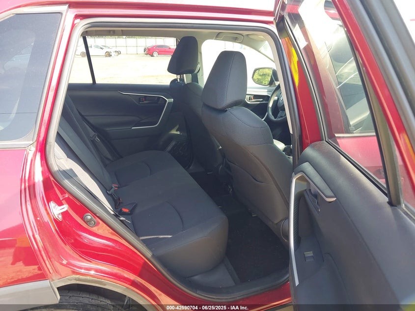 2019 TOYOTA RAV4 LE - JTMF1RFV9KD029118