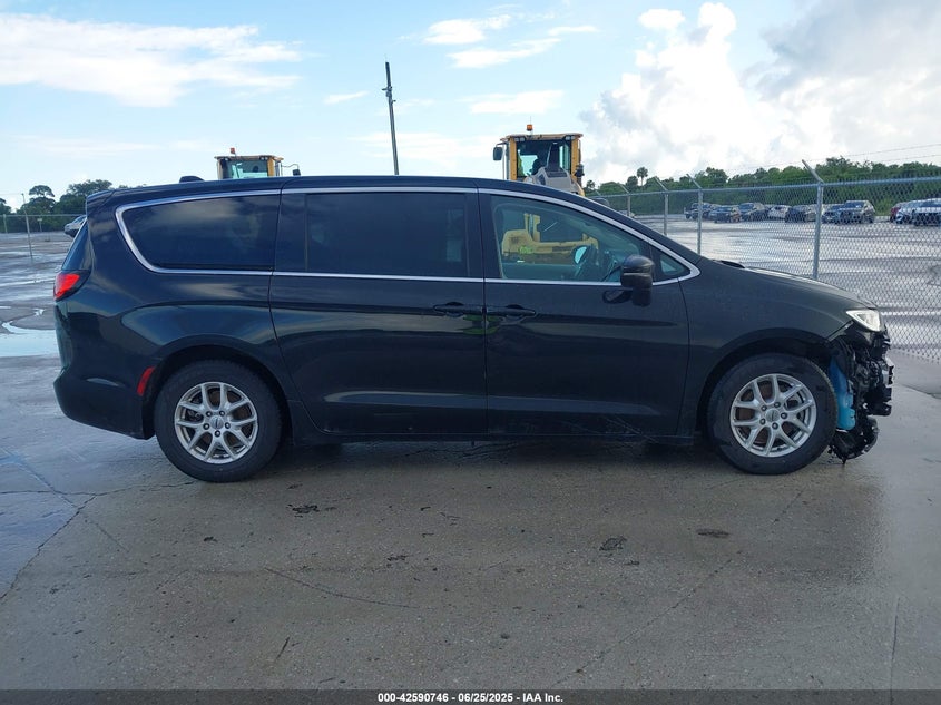 2023 Chrysler Pacifica Touring L VIN: 2C4RC1BG9PR616360 Lot: 42590746