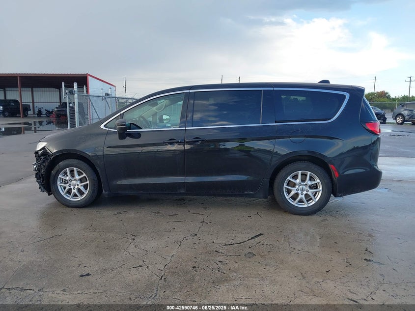 2023 Chrysler Pacifica Touring L VIN: 2C4RC1BG9PR616360 Lot: 42590746