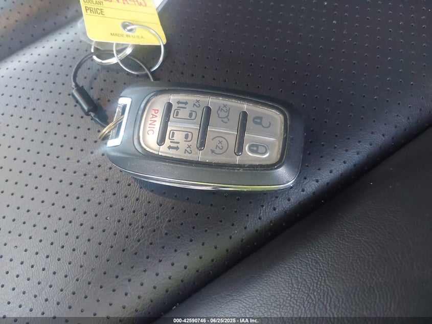 2023 Chrysler Pacifica Touring L VIN: 2C4RC1BG9PR616360 Lot: 42590746