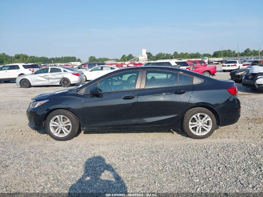 2019 Chevrolet Cruze Ls VIN: 1G1BC5SM0K7152215 Lot: 42590862