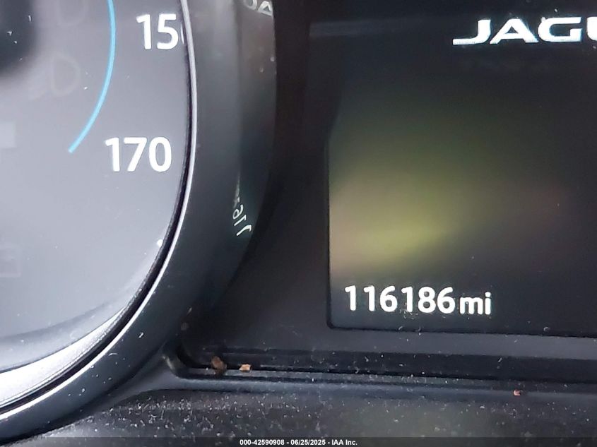 2017 JAGUAR XE 25T PREMIUM SAJAD4BGXHA947189