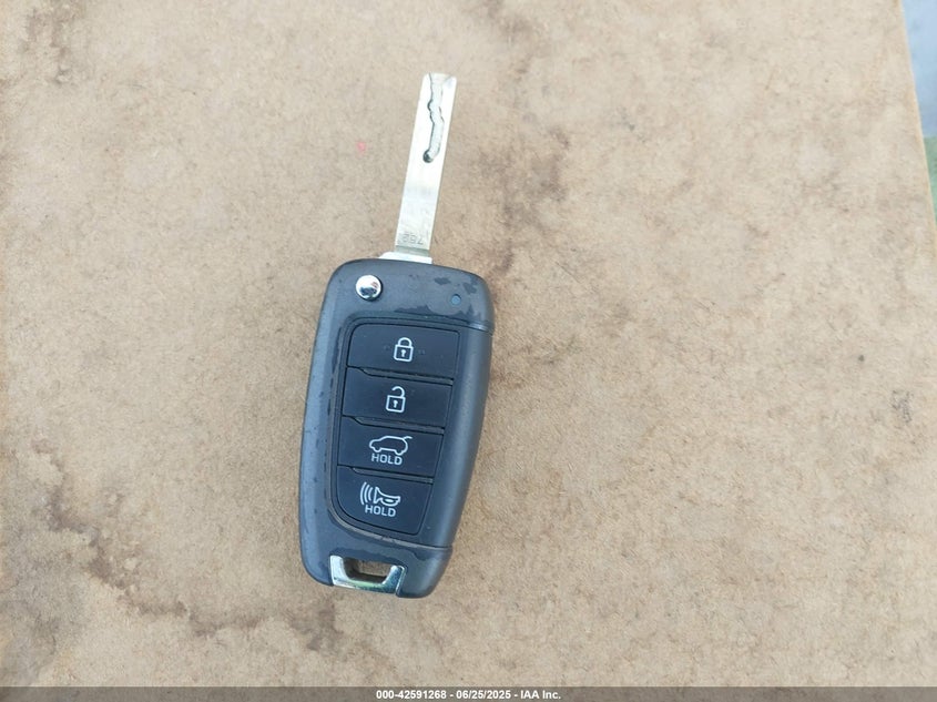 2019 HYUNDAI KONA SE - KM8K12AA0KU283760