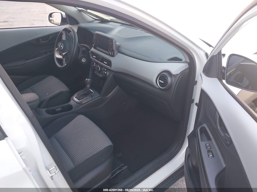 2019 HYUNDAI KONA SE - KM8K12AA0KU283760