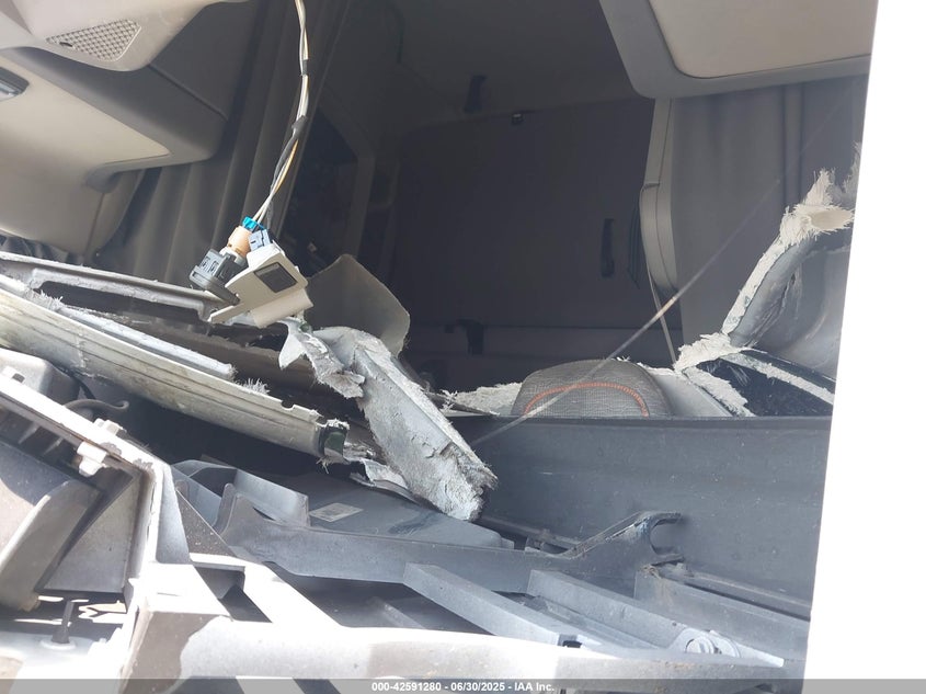 2022 Volvo Vnl VIN: 4V4NC9TH1NN298012 Lot: 42591280