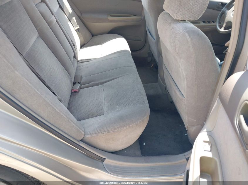 2002 Toyota Camry Le VIN: 4T1BE32K72U508192 Lot: 42591386