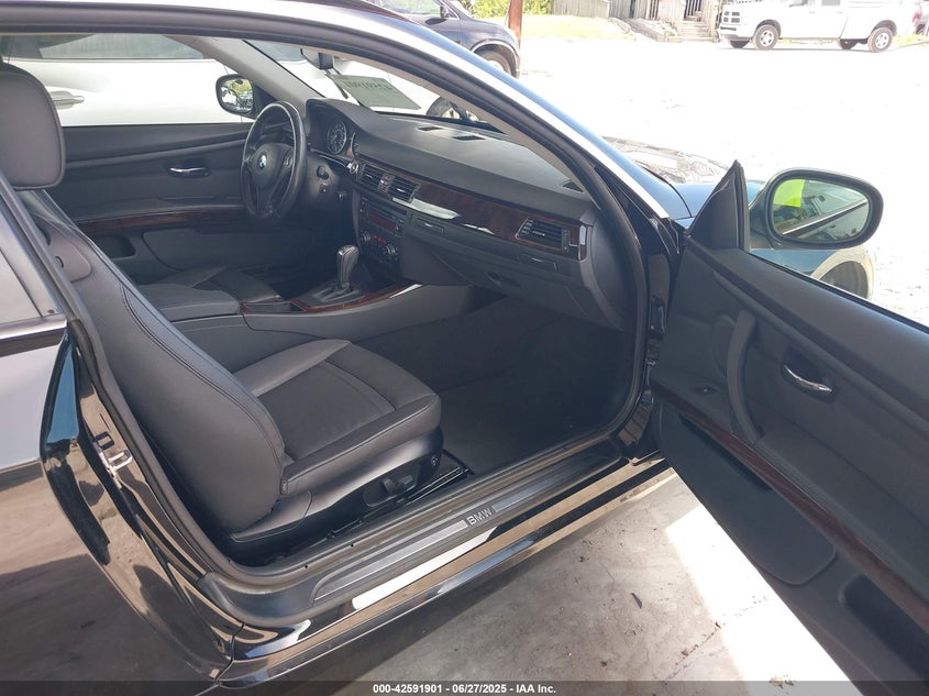 2011 BMW 328I auction photo 5