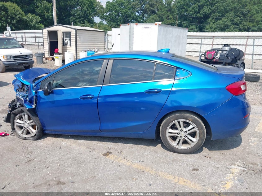2018 CHEVROLET CRUZE LT AUTO - 1G1BE5SM5J7130848