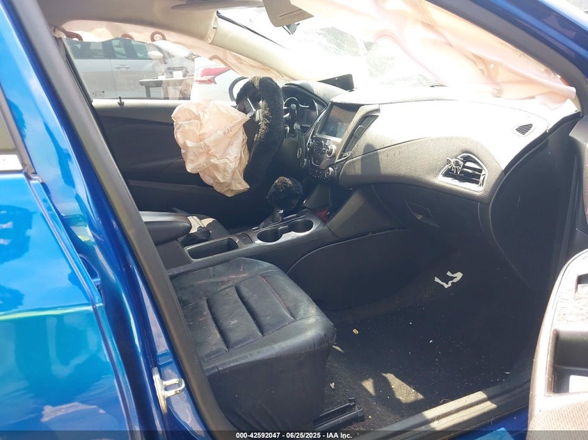 2018 CHEVROLET CRUZE LT AUTO - 1G1BE5SM5J7130848