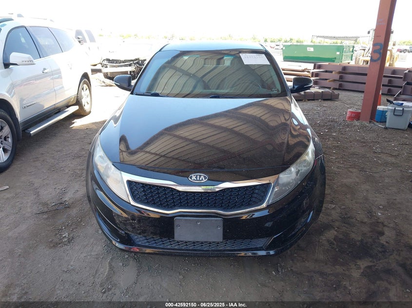 2011 KIA OPTIMA VIN: KNAGM4A77B5145304