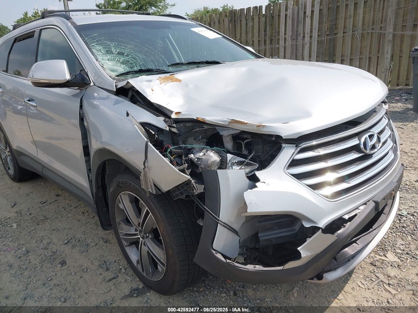 2016 HYUNDAI SANTA FE VIN: KM8SNDHF0GU159853