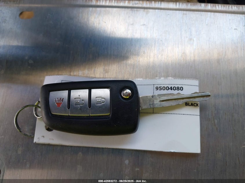 2017 NISSAN ROGUE S - KNMAT2MT5HP541477