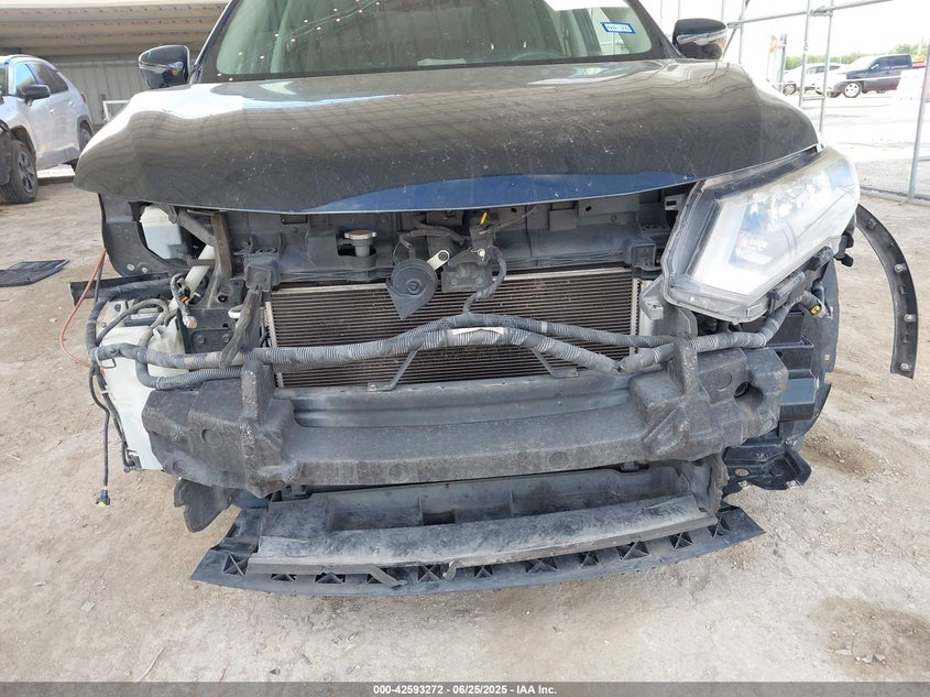 2017 NISSAN ROGUE S - KNMAT2MT5HP541477