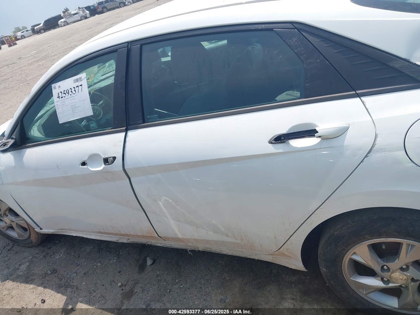 2021 HYUNDAI ELANTRA SE - 5NPLL4AG7MH037871