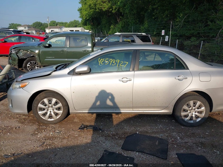 2013 TOYOTA COROLLA LE - 2T1BU4EE3DC097103
