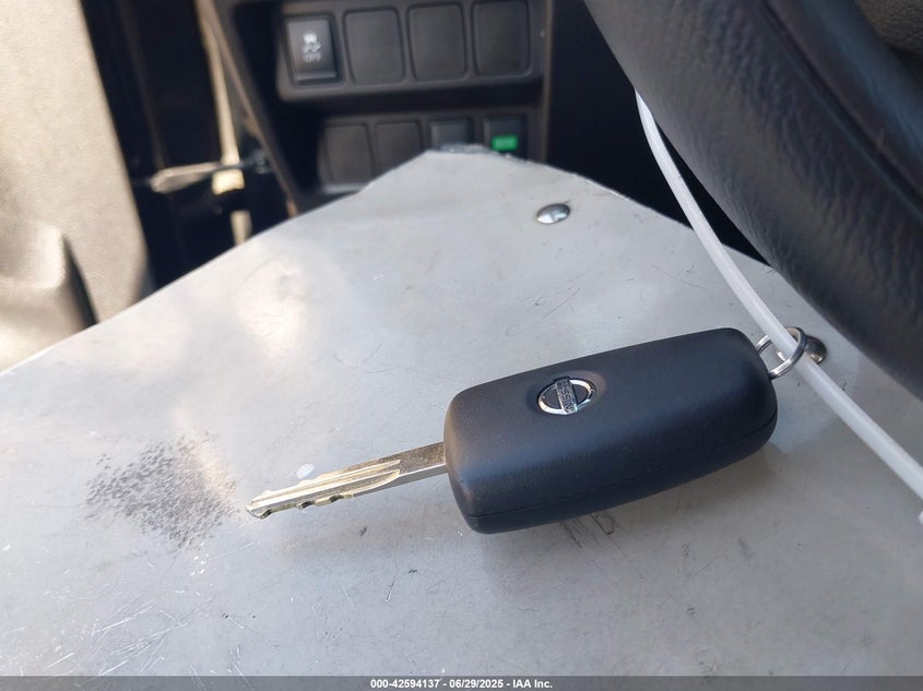 2017 NISSAN ROGUE S - JN8AT2MTXHW133826