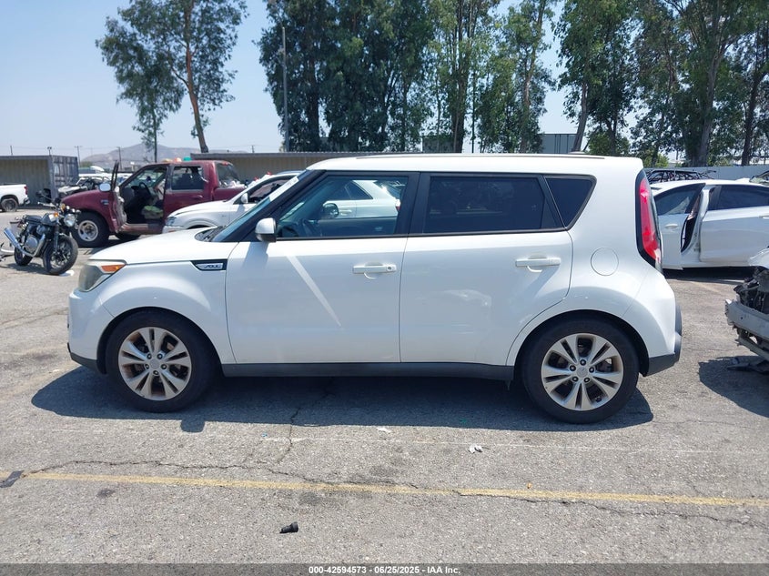 2015 KIA SOUL + - KNDJP3A52F7202480