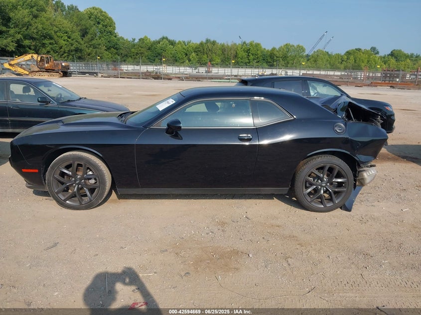 2022 DODGE CHALLENGER SXT - 2C3CDZAG7NH128163