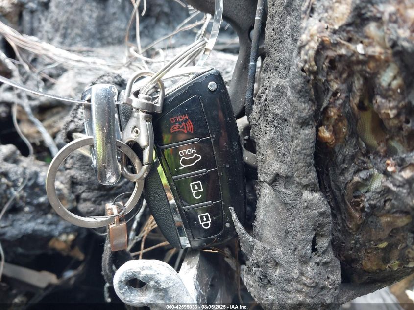 2018 Hyundai Santa Fe Sport 2.4L VIN: 5NMZUDLB3JH059478 Lot: 42595033