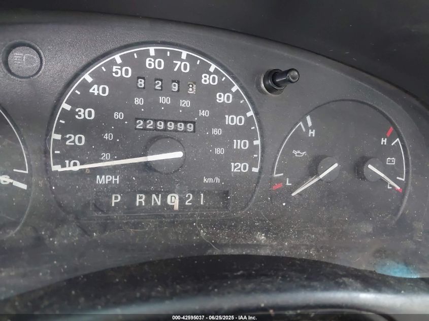 2000 Ford Ranger Xl/Xlt VIN: 1FTYR14V9YTA33562 Lot: 42595037