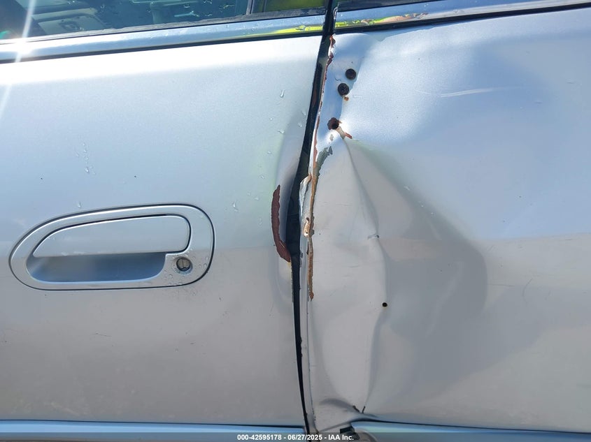 2002 Honda Accord 2.3 Lx VIN: 1HGCG66582A050450 Lot: 42595178