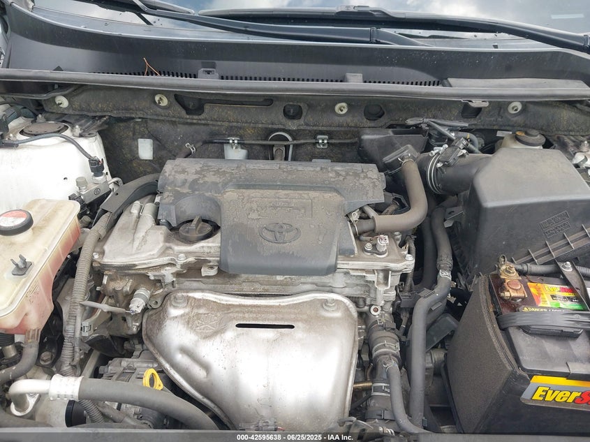 2015 TOYOTA RAV4 LE - JTMZFREV5FD076622