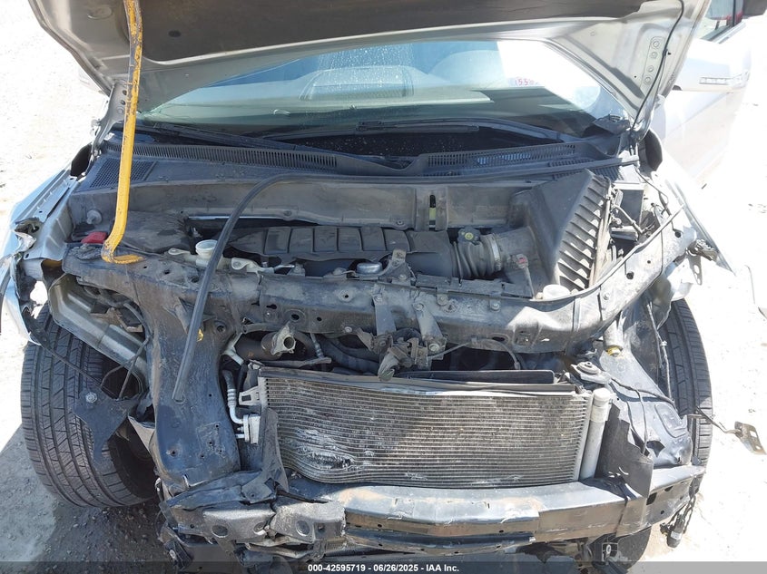 2016 CHEVROLET TRAVERSE 2LT - 1GNKVHKD2GJ127255