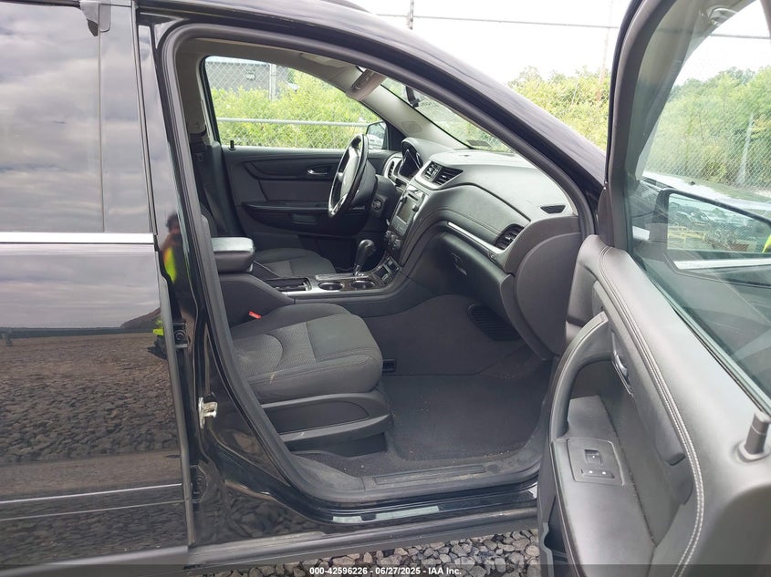 2017 CHEVROLET TRAVERSE 1LT - 1GNKVGKD2HJ333932