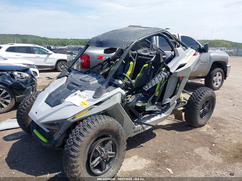 2022 POLARIS RZR auction photo 2