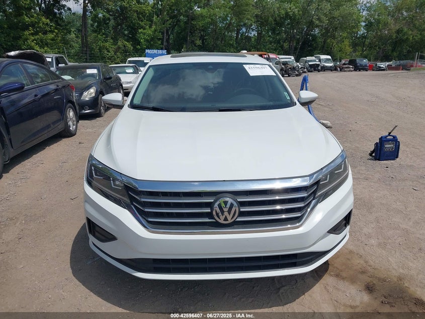 2022 VOLKSWAGEN PASSAT 2.0T SE - 1VWSA7A33NC009415