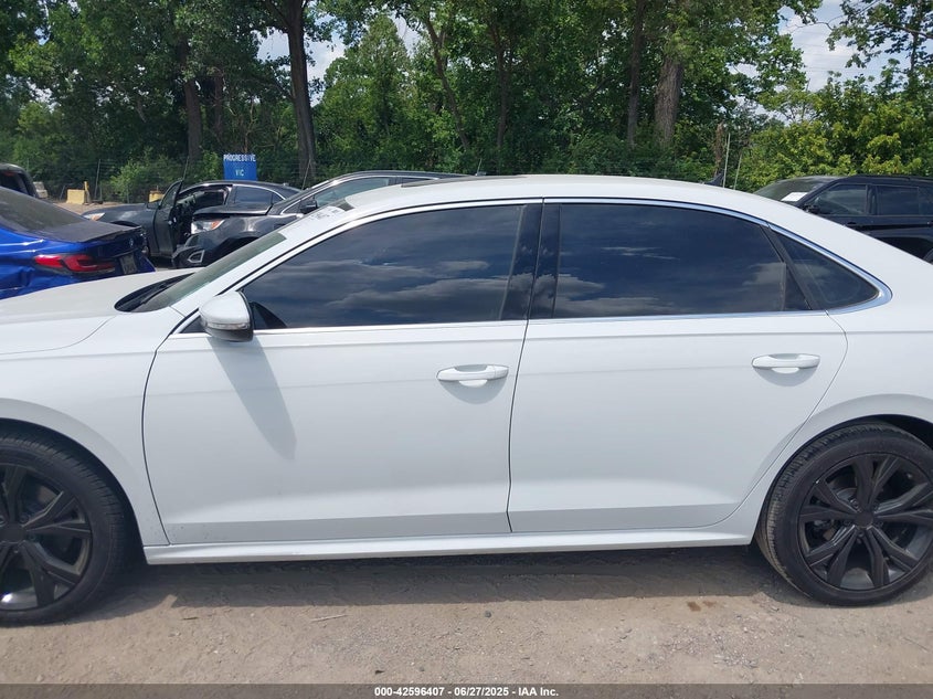 2022 VOLKSWAGEN PASSAT 2.0T SE - 1VWSA7A33NC009415