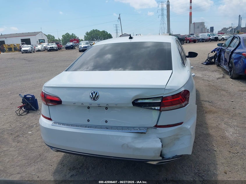 2022 VOLKSWAGEN PASSAT 2.0T SE - 1VWSA7A33NC009415