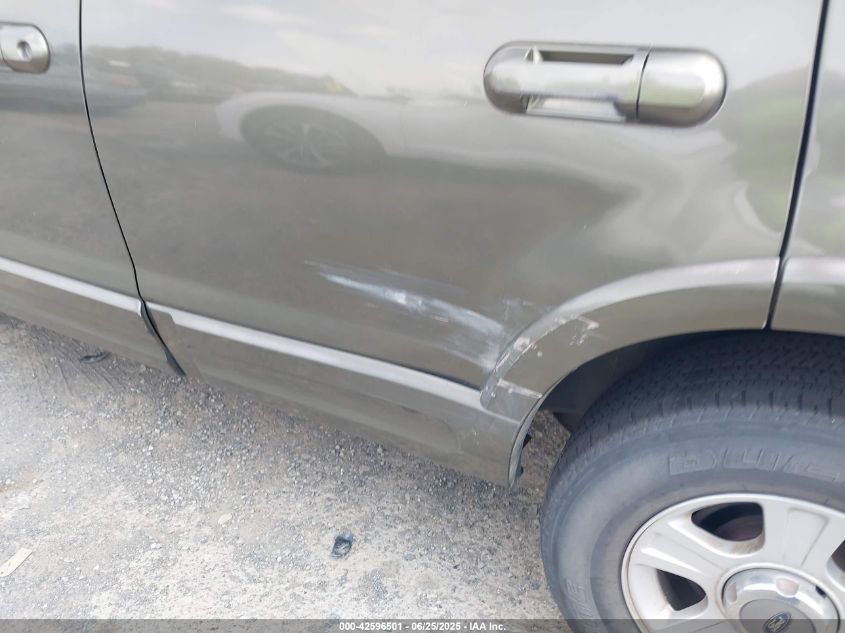 2002 Ford Explorer Limited VIN: 1FMDU75W62UA99507 Lot: 42596501