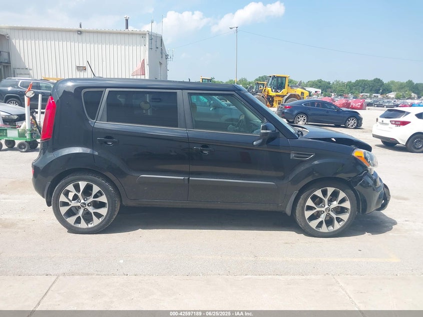 2013 Kia Soul ! VIN: KNDJT2A62D7547925 Lot: 42597189