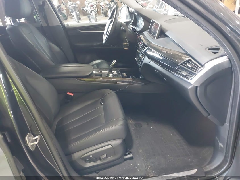 2015 BMW X5 XDRIVE35I - 5UXKR0C54F0P00035