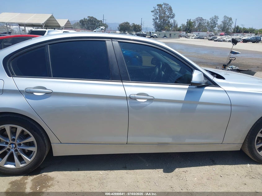 2018 BMW 3 series 2.0 Silver Lot 111042598541 Vin WBA8A9C59JAD27679