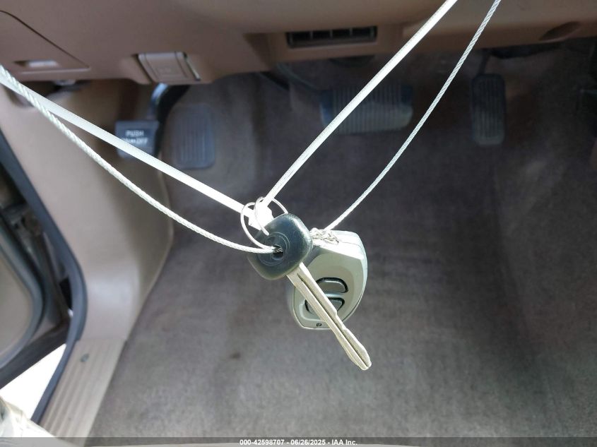 2002 Toyota Tundra Ltd V8 VIN: 5TBRT38112S278928 Lot: 42598707