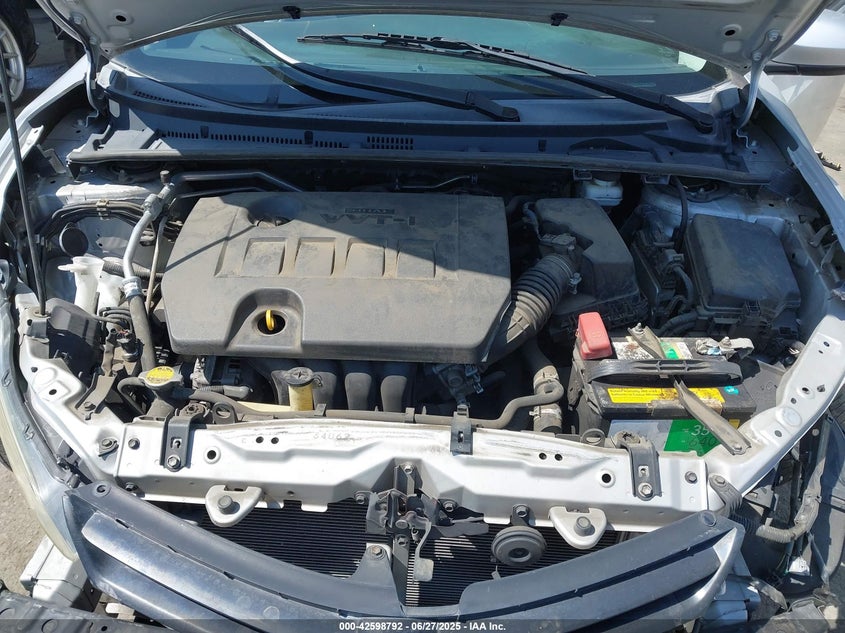 2014 TOYOTA COROLLA LE - 5YFBURHE4EP159621