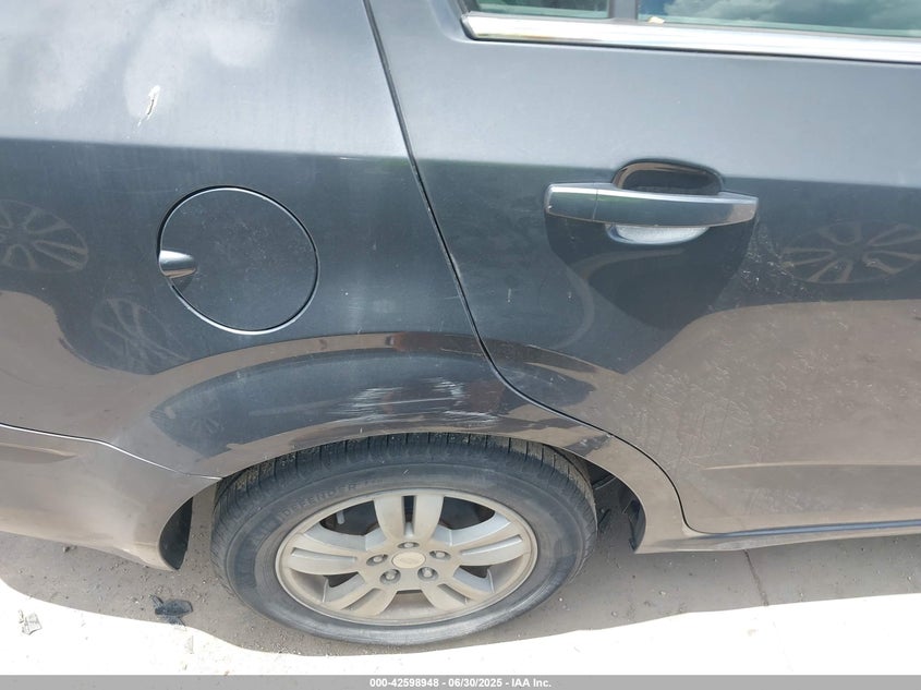 2013 Chevrolet Sonic Lt Auto VIN: 1G1JC5SH9D4230557 Lot: 42598948