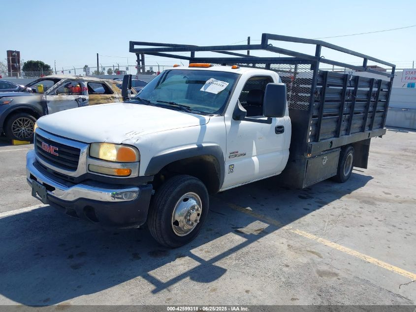 2004 GMC Sierra 3500 Chassis Work Truck white truck diesel 1GDJC342X4E399142 photo #3