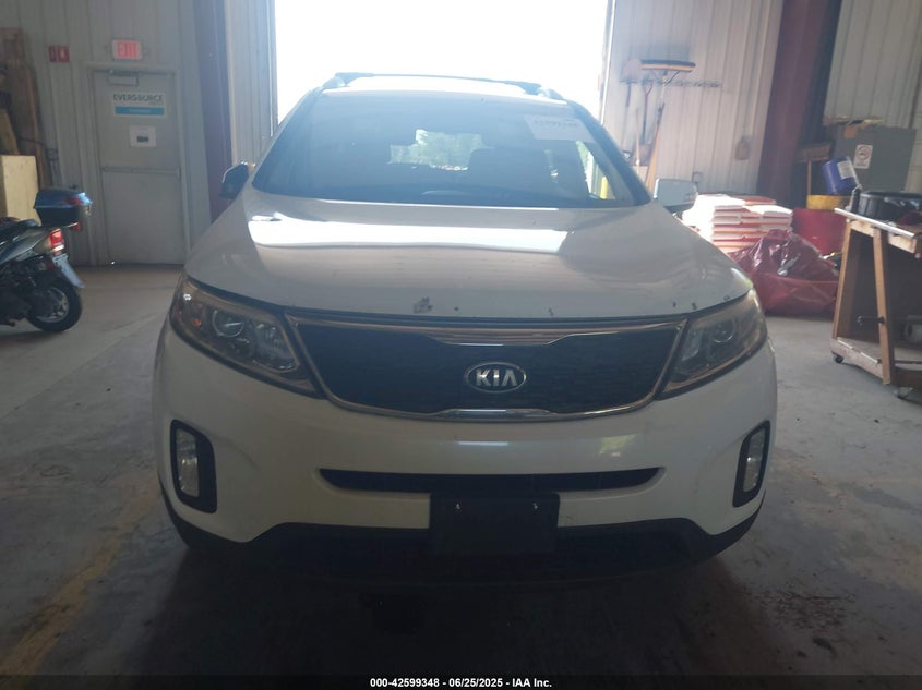 2015 KIA SORENTO VIN: 5XYKTCA64FG607865